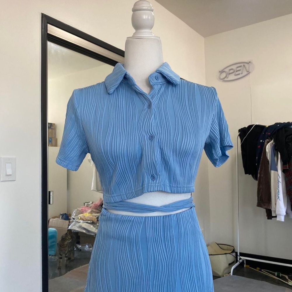 Funky Blue Collar Crop Shirt and Skirt Set